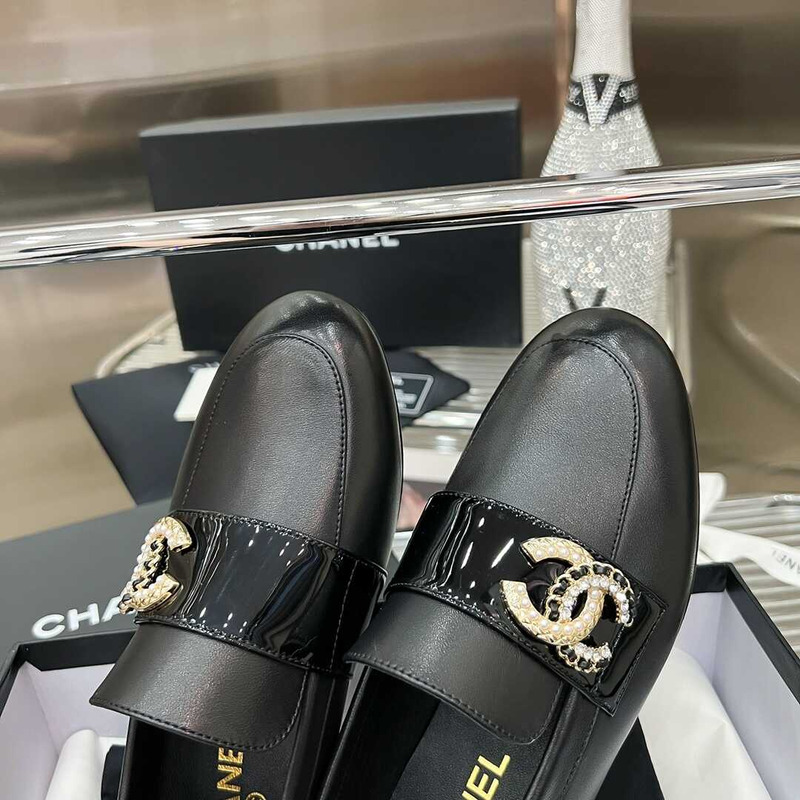 Ch*el  classic logo loafers all black