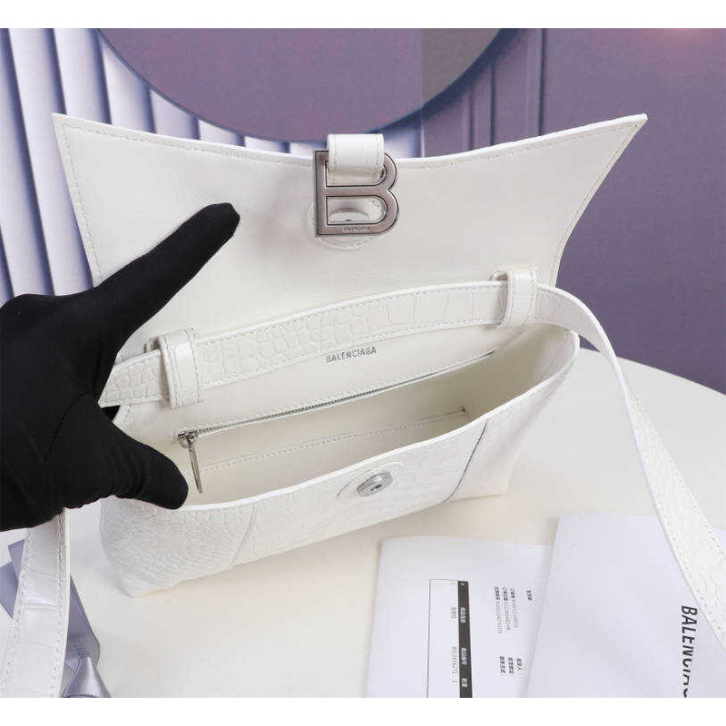 Ba*len*cia*ga women\