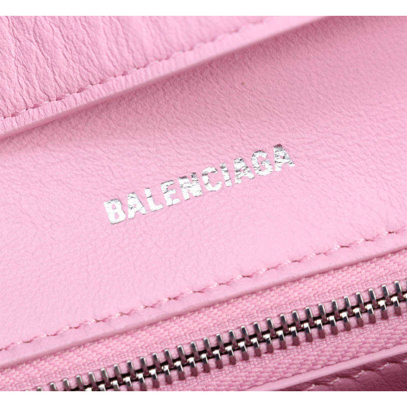 Ba*len*cia*ga women\