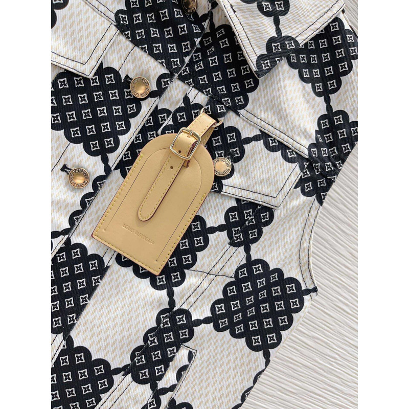 l**is V*t*n checkered vest black and white