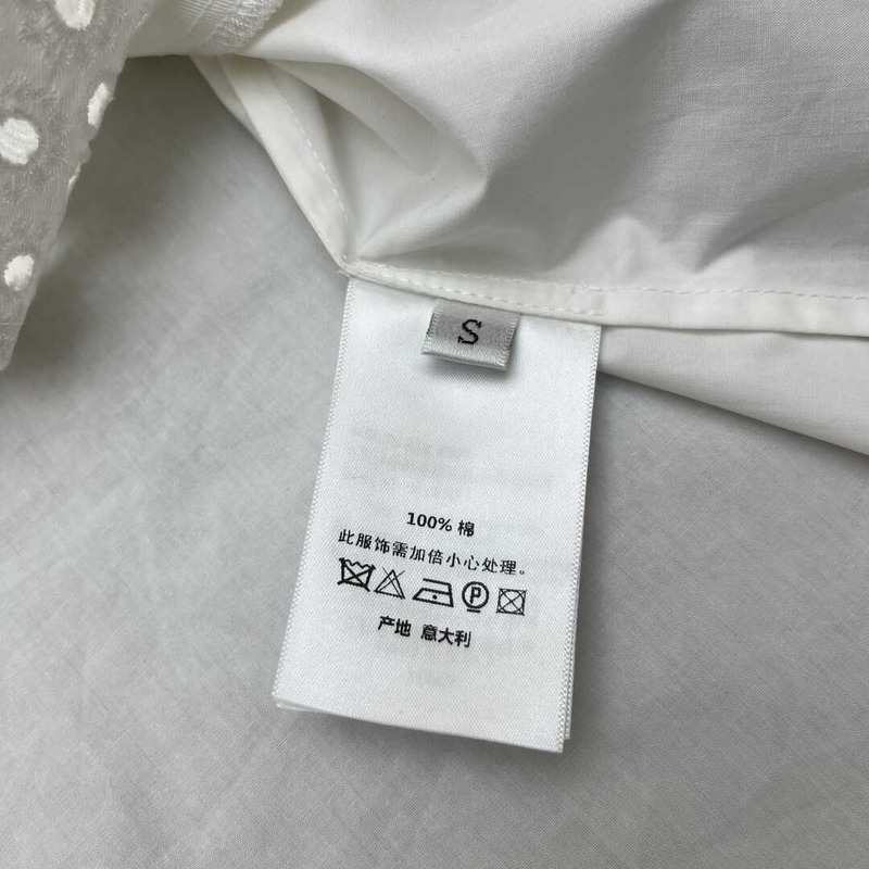 D*or half-body skirt set white