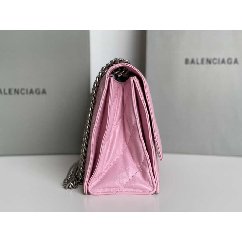 Ba*len*cia*ga crush quilted shoulder bag calfskin pink