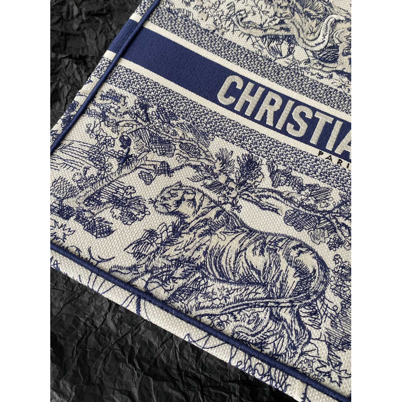 D*or book tote large cabvas blue and white bag