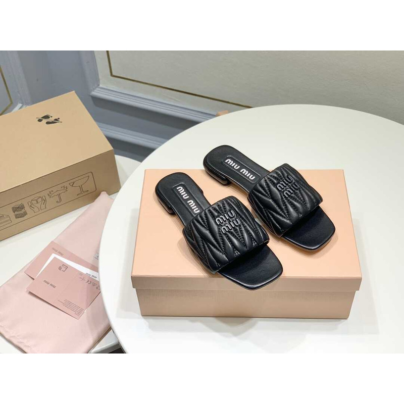 Miu Miu Matelassé Slipper Sandal In Soft Suede Black