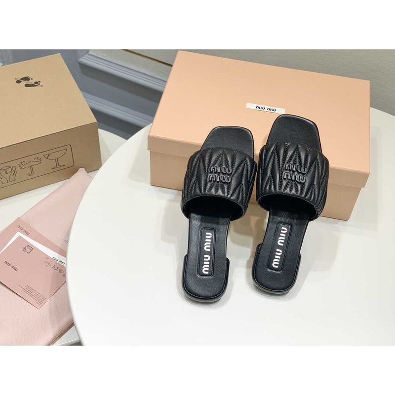 Miu Miu Matelassé Slipper Sandal In Soft Suede Black