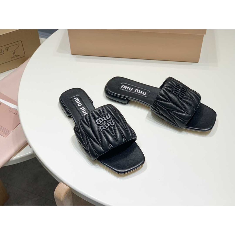 Miu Miu Matelassé Slipper Sandal In Soft Suede Black