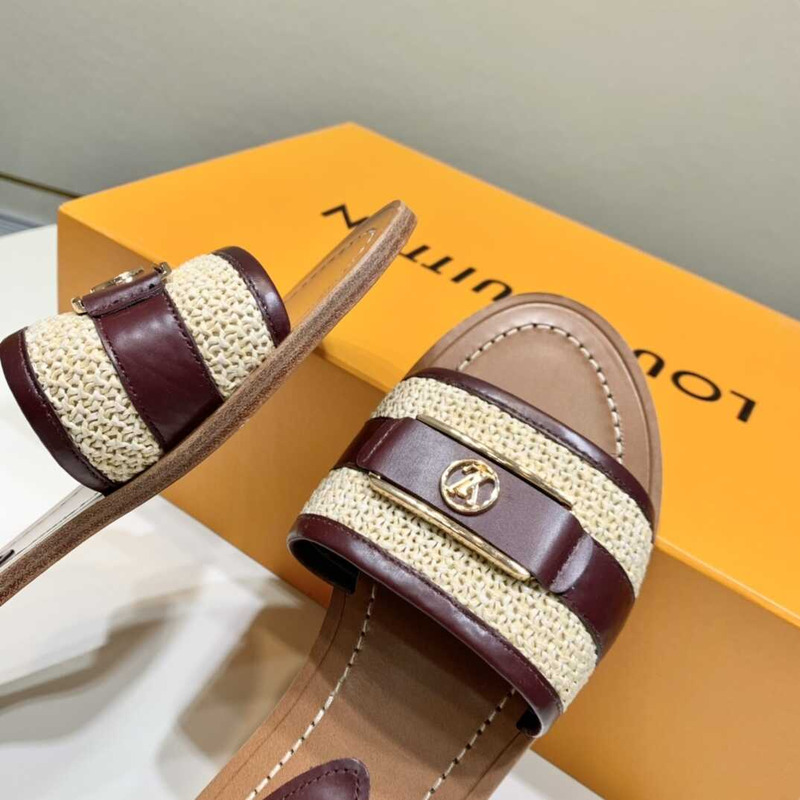 l**is V*t*n lock it flat mule brown