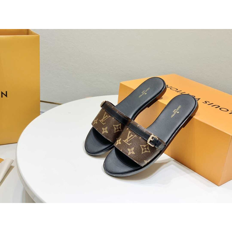 l**is V*t*n lock it flat sandals monogram