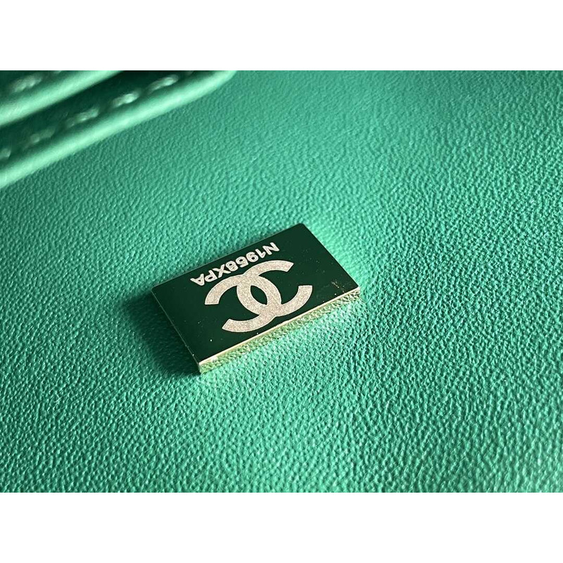 Ch*el iridescent green quilted lambskin medium classic double flap gold hardware