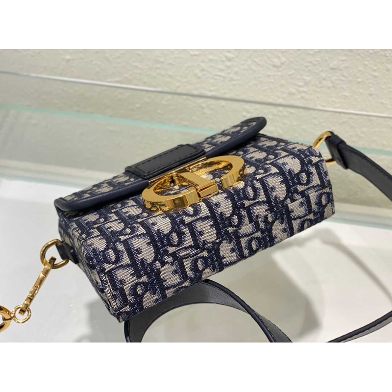 D*or 30 montaigne box bag blue oblique print