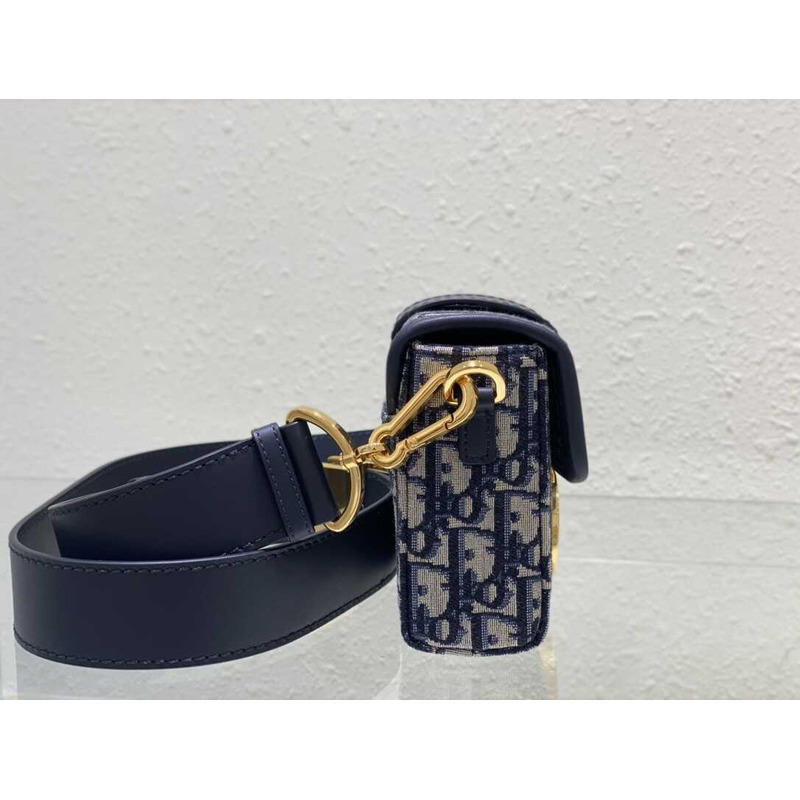 D*or 30 montaigne box bag blue oblique print