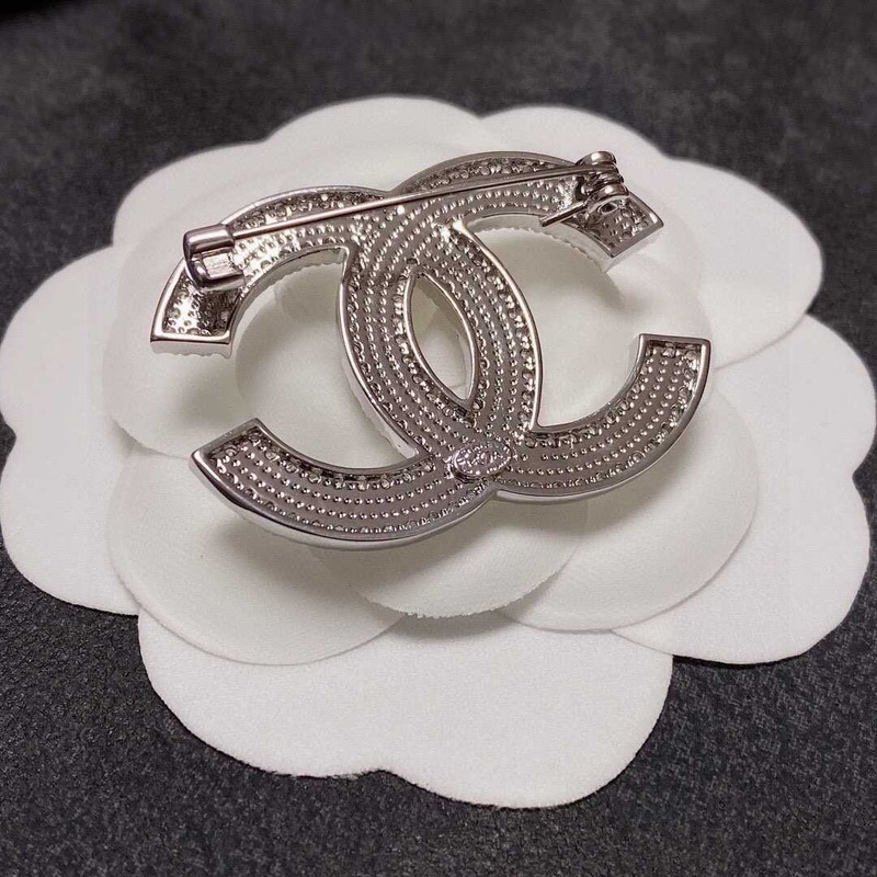Ch*el cc pearl brooch