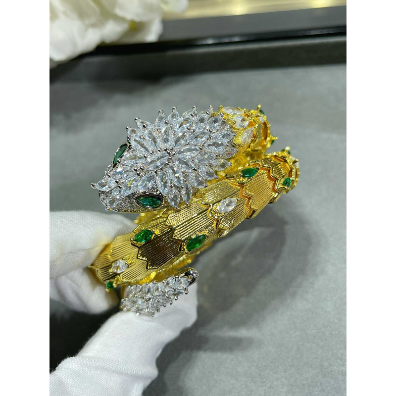 b*l*ai Di*m*nd serpenti snake bracelet