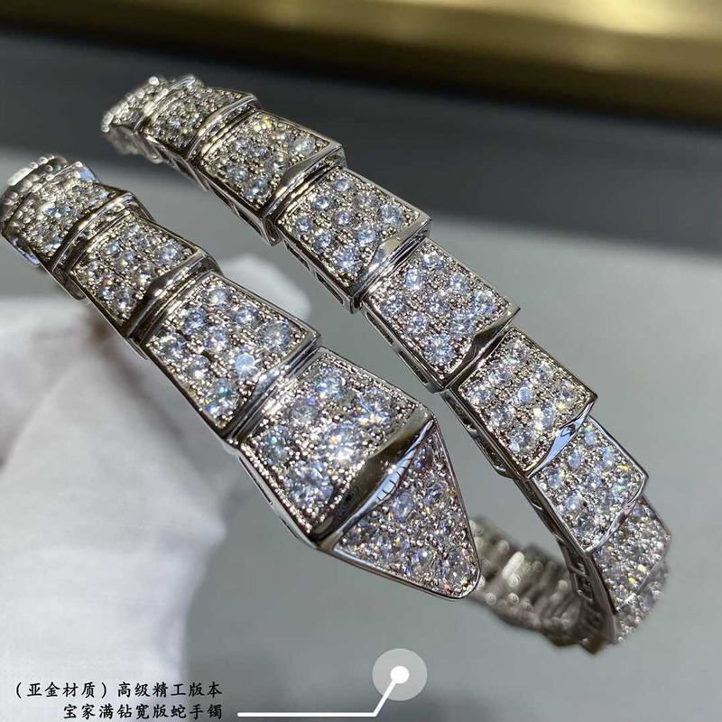 b*l*ai serpenti Di*m*nds bracelet