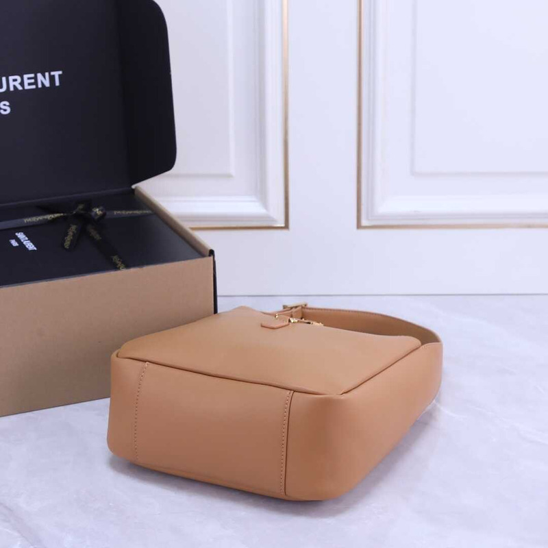 Saint Laurent Le 37 Leather Bucket Bag Caramel