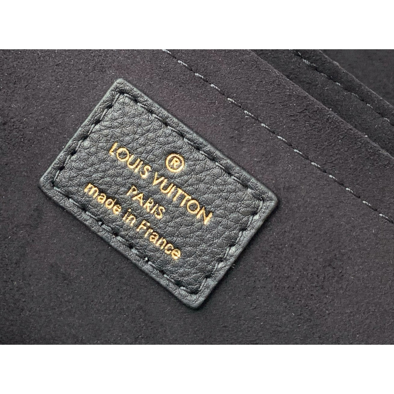 l**is V*t*n lockme chain bag east west bag