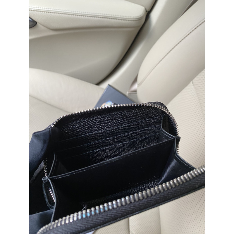 Pra*a leather zip wallet black