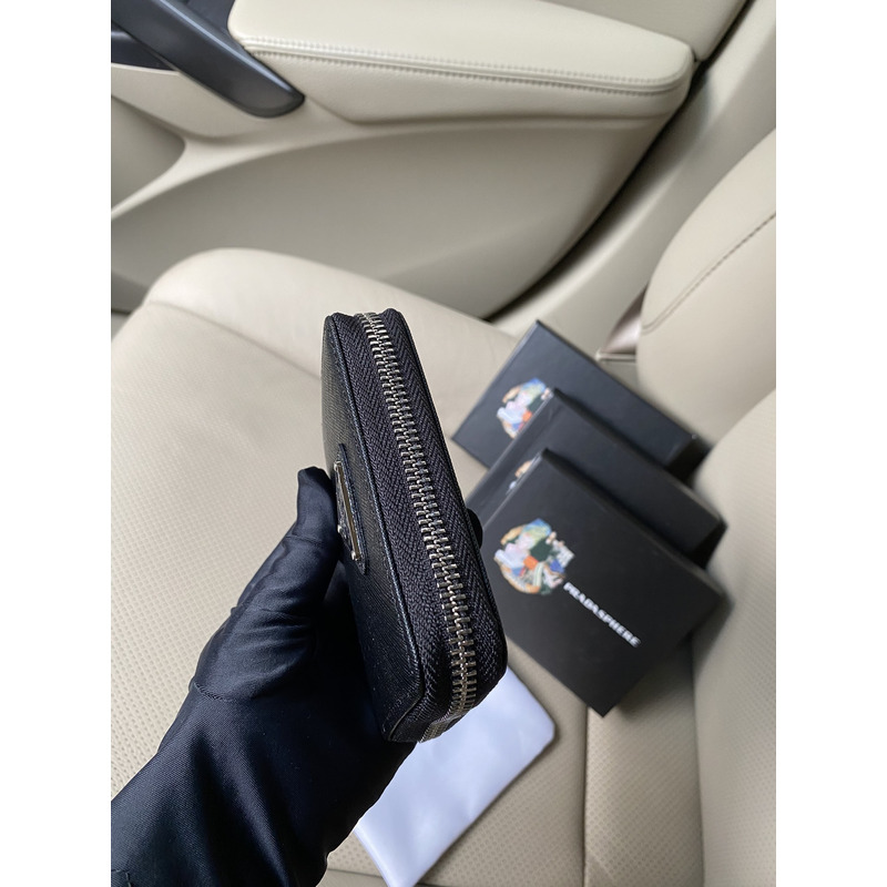 Pra*a leather zip wallet black