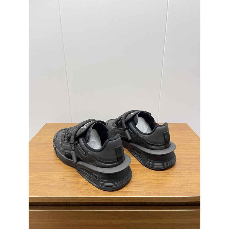 Dolce & Gabbana Black Sneakers With Logo