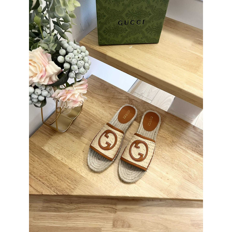 G*u*i pilar gg matelasse espadrille slide sandal beige