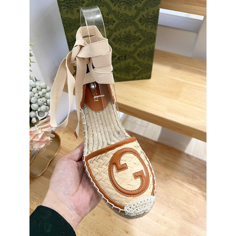 G*u*i straw sandals brown and beige