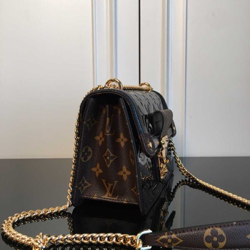 l**is V*t*n lv wynwood chain bag patent leather black