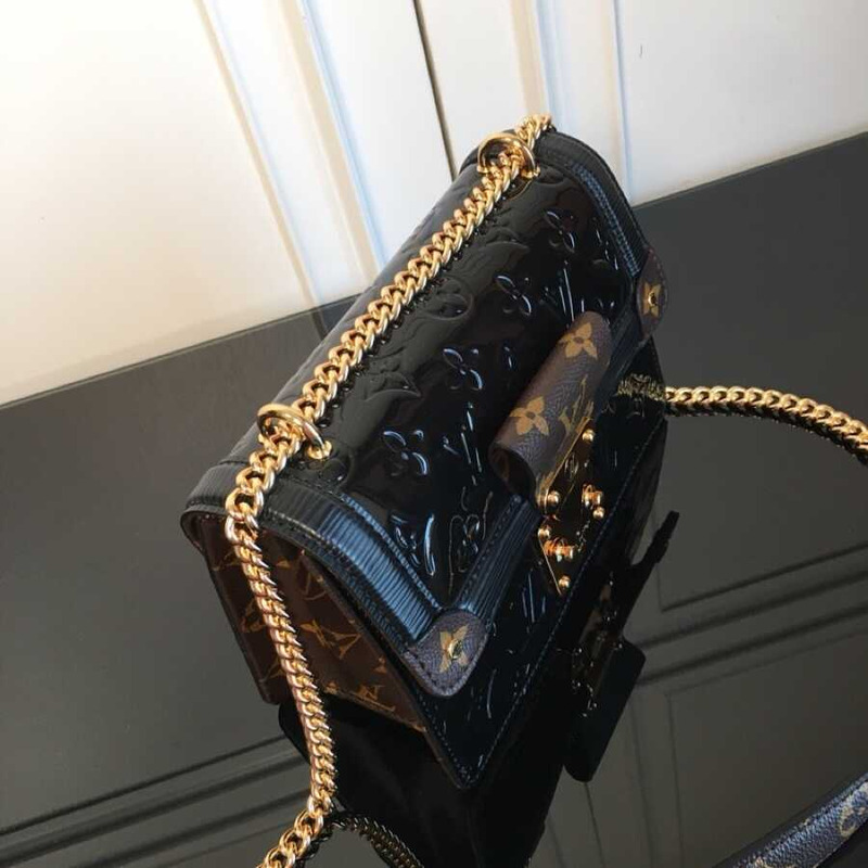 l**is V*t*n lv wynwood chain bag patent leather black