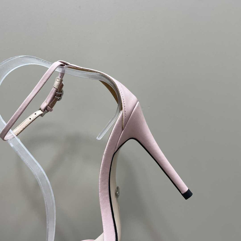 G*u*i stiletto heels pink