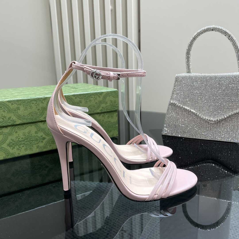 G*u*i stiletto heels pink