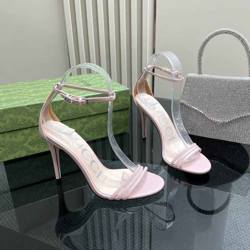 G*u*i stiletto heels pink