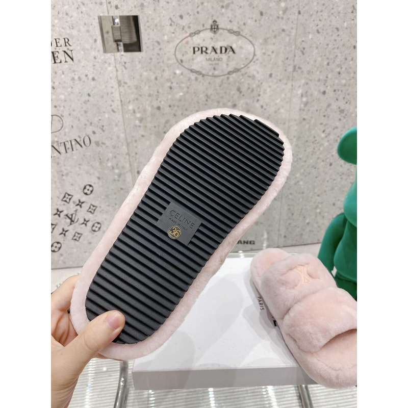 Ce**e open toe platform rubber sole casual style unisex faux fur pink