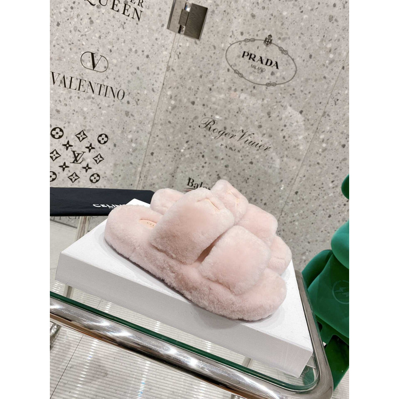 Ce**e open toe platform rubber sole casual style unisex faux fur pink