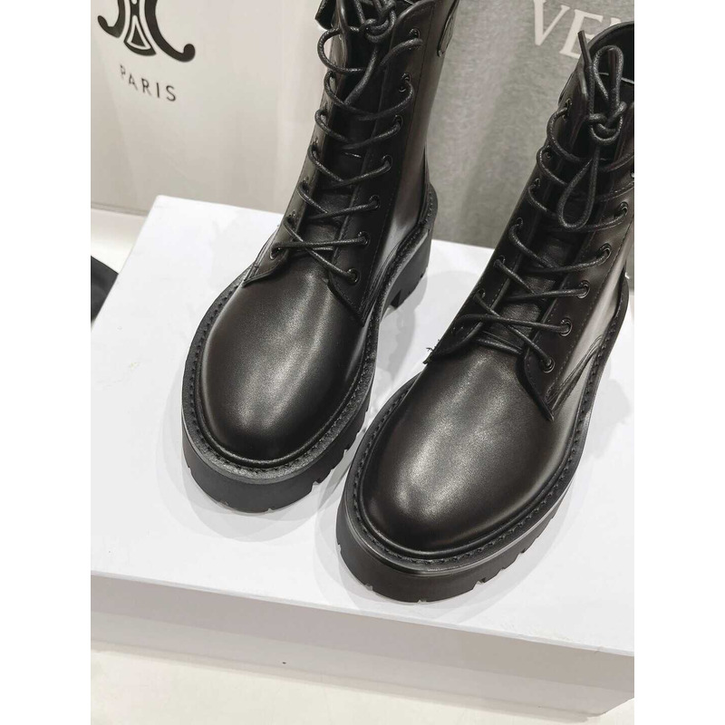 Ce**e platform plain toe round toe rubber sole lace-up glossy black