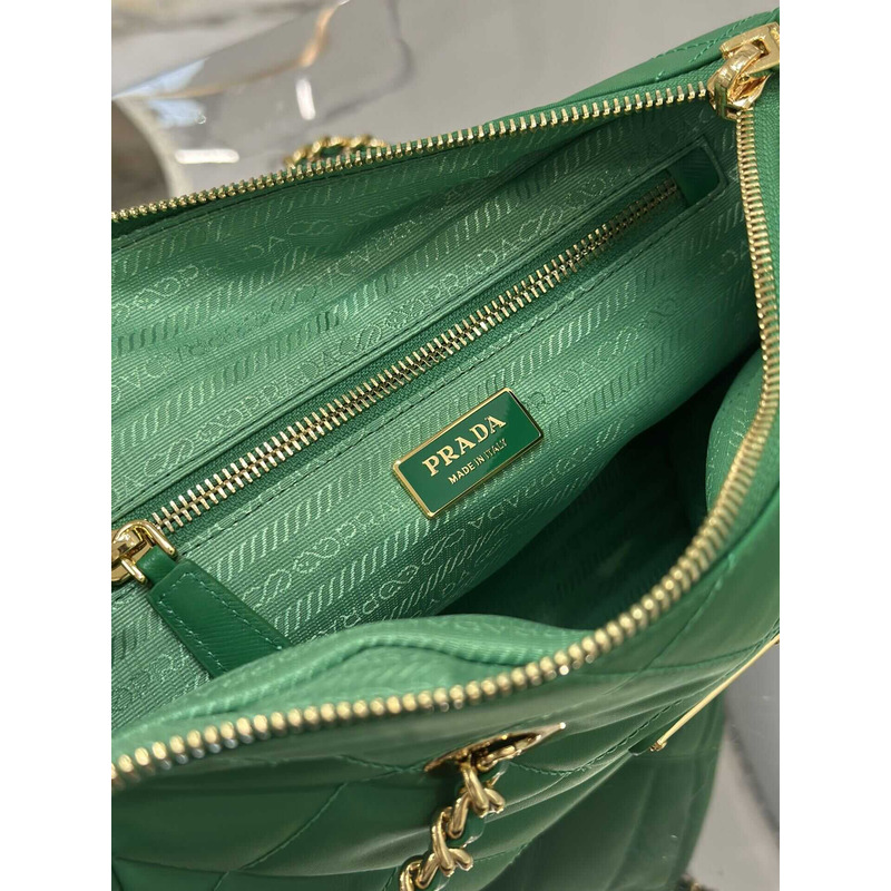 Pra*a re-nylon recycled nylon tote bag green