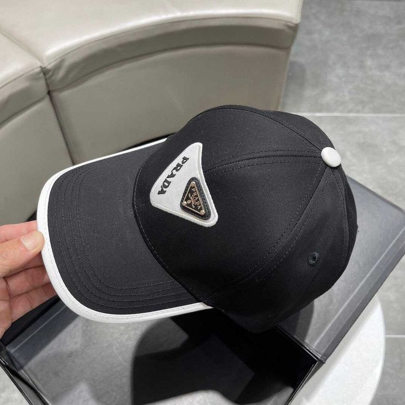 Pra*a  baseball cap with logo black