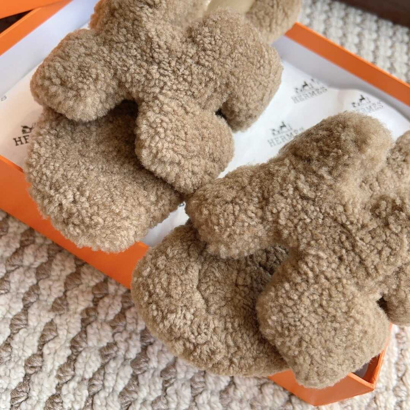 H**mes classic h faux fur slippers coffee
