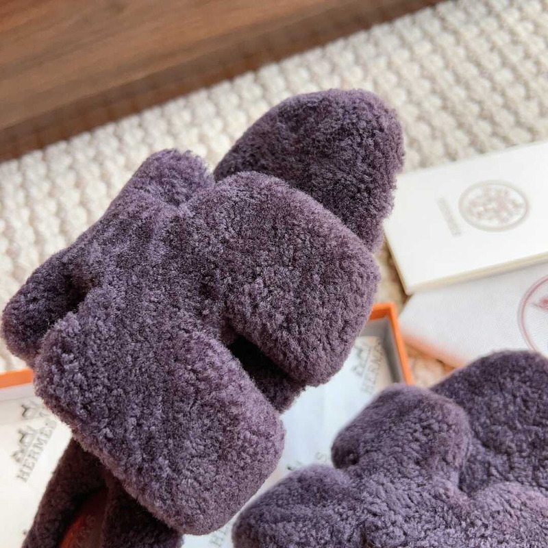 H**mes classic h word teddy bear fur slippers purple