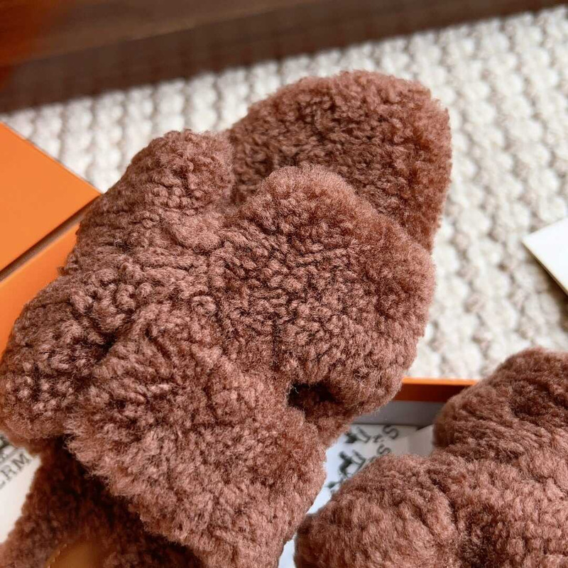 H**mes classic h word teddy bear fur slippers coffee