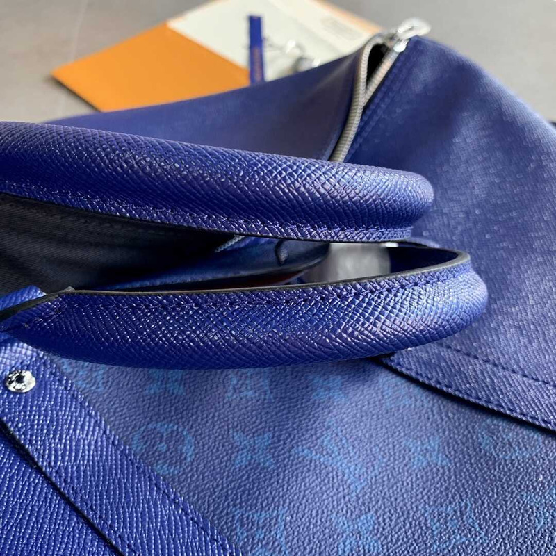 l**is V*t*n duffle bag 50 navy blue