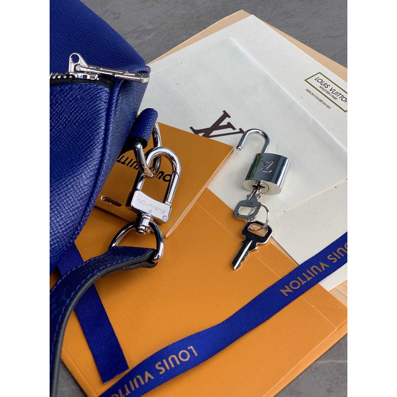 l**is V*t*n duffle bag 50 navy blue