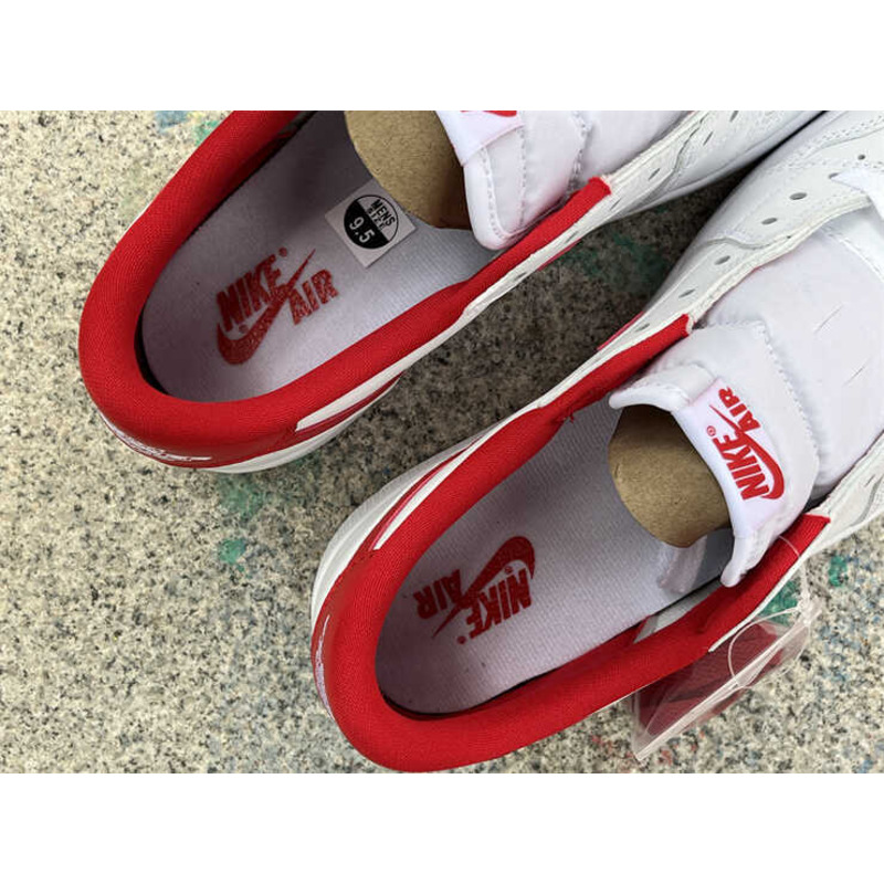 Air Jordan 1 Low OG “University Red”