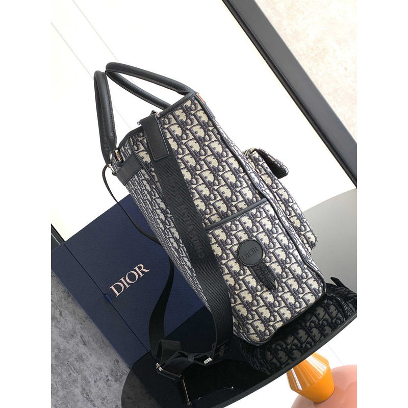 D*or explorer tote bag