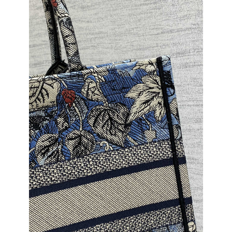 D*or medium D*or book tote blue/black