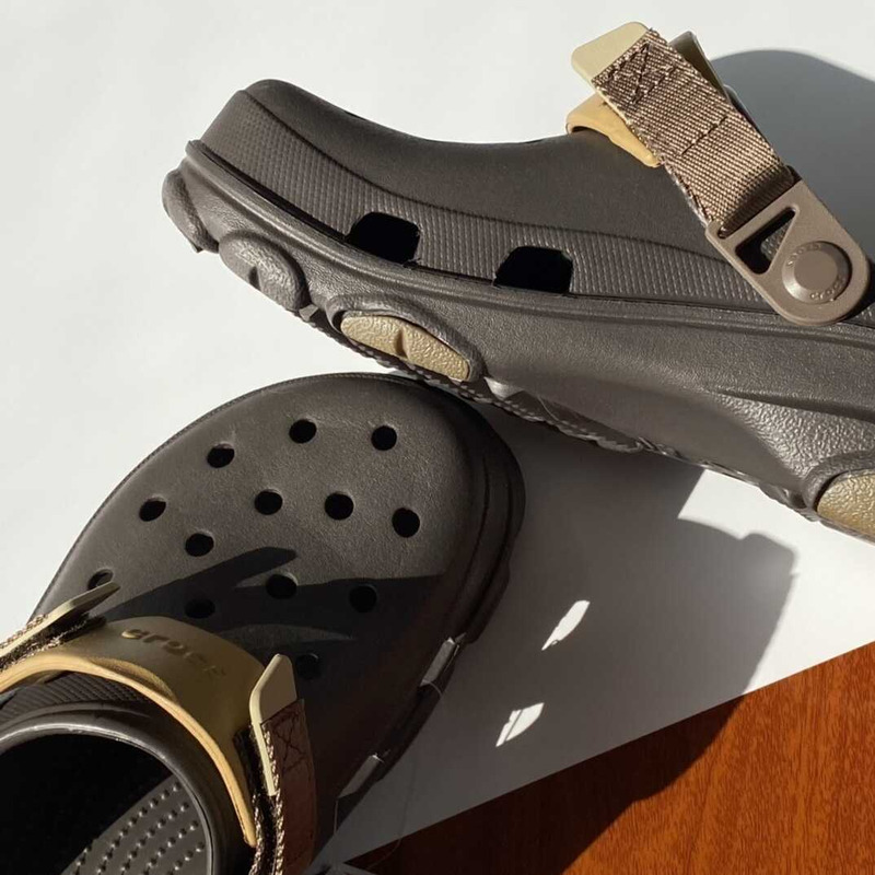 Cr*0*s classic all terrain sandals coffee