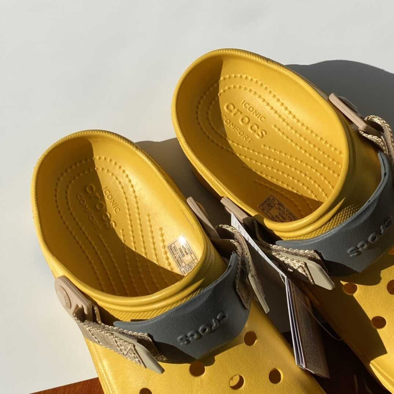 Cr*0*s classic all terrain sandals yellow
