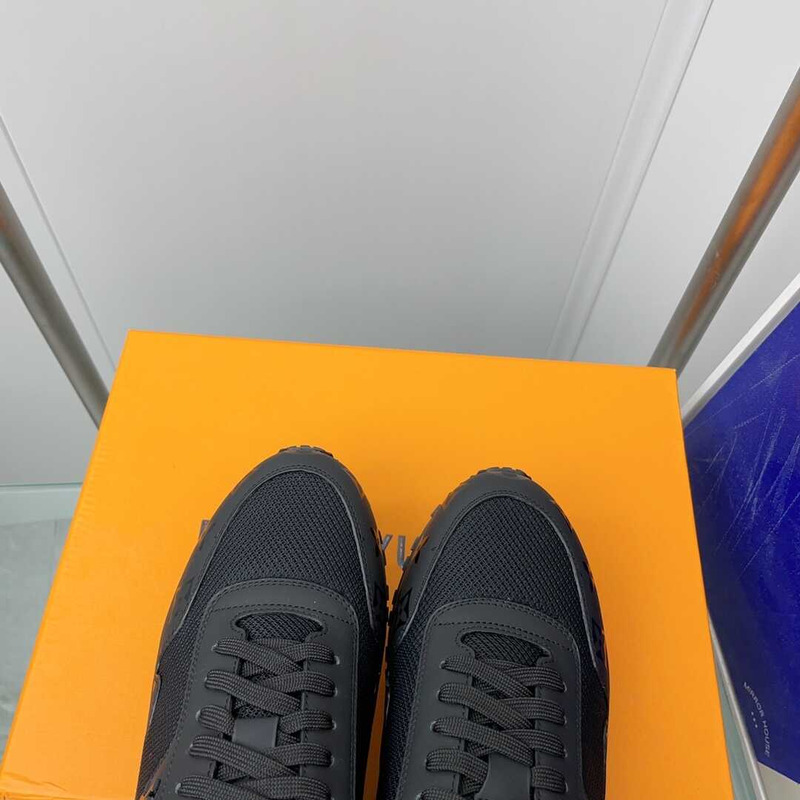 l**is V*t*n run away sneaker monogram black