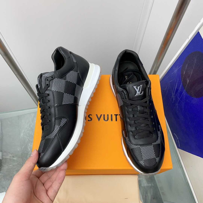 l**is V*t*n run away sneaker black