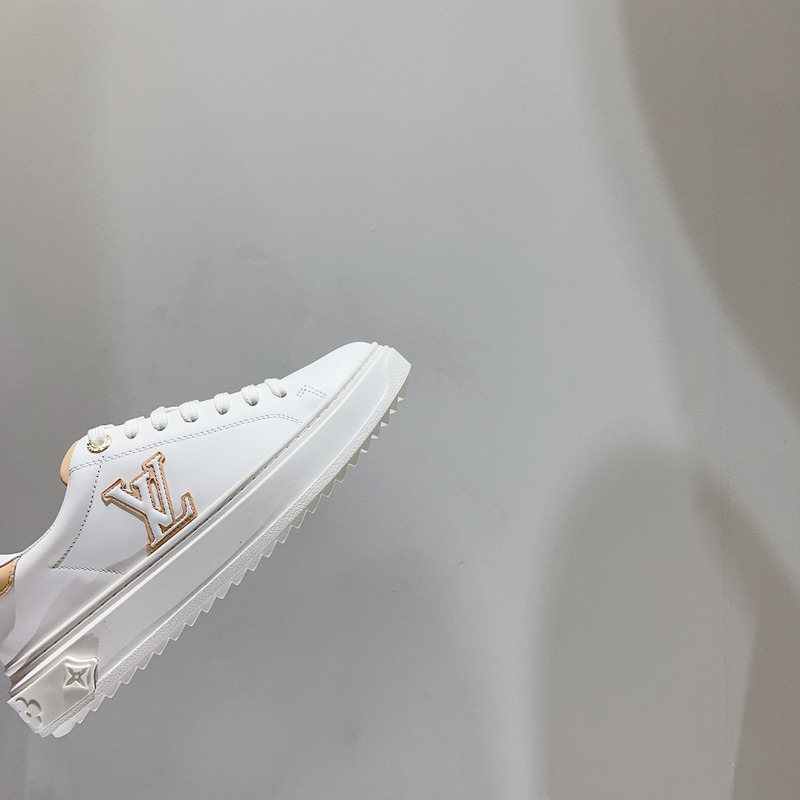 l**is V*t*n time out sneakers white