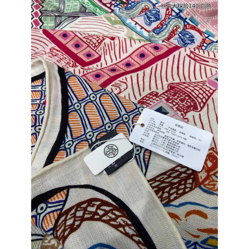 H**mes costume de fete square scarf white