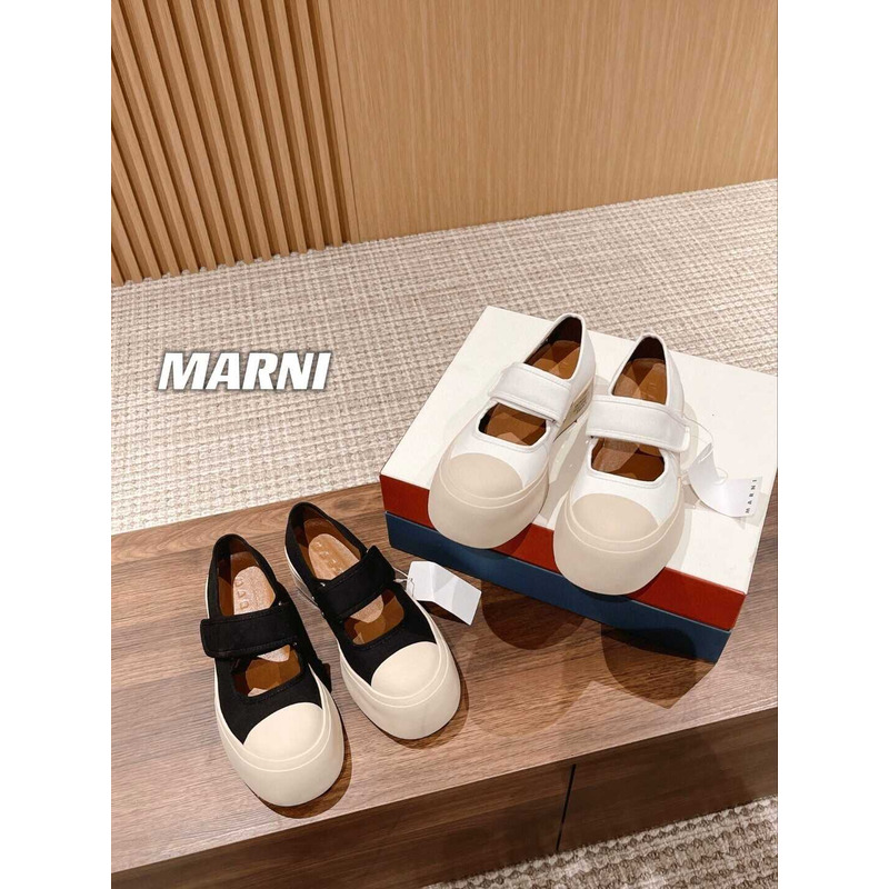 Pablo Touch Strap Low Top Sneakers Black